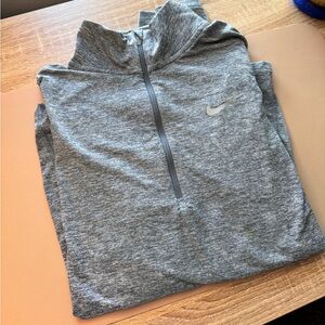 Nike Lightweight Quarter Zip-Up